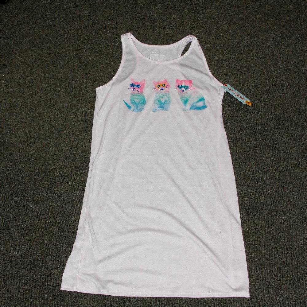 Set of 2 girls pajama shirts in XL (14/16) Cat and Jack